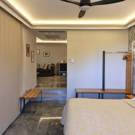 מלון Europa Olympia 4*